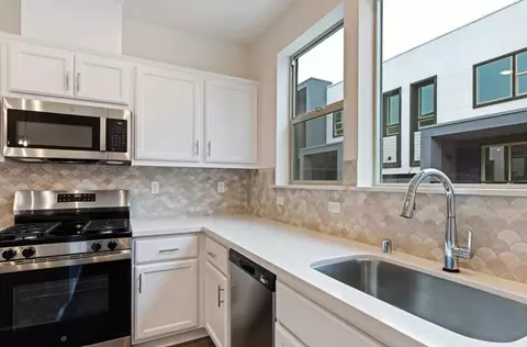 Kitchen - 6694 Optimum Loop, San Jose, CA 95119 photo 3 of 4