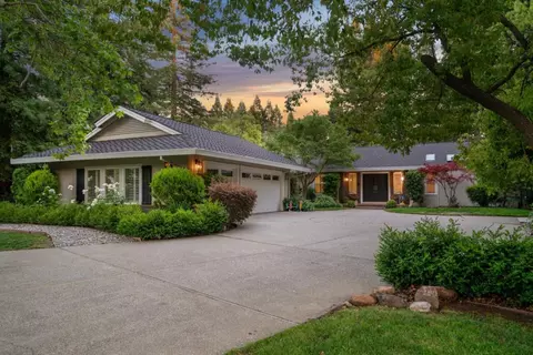 2360 Holly Oak Dr, Danville, CA 94506