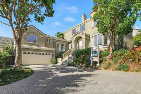 8 Parkgrove Dr, South San Francisco, CA 94080