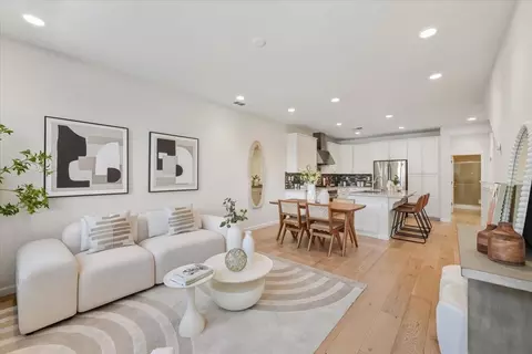 392 Charles Morris Ter, Sunnyvale, CA 94085