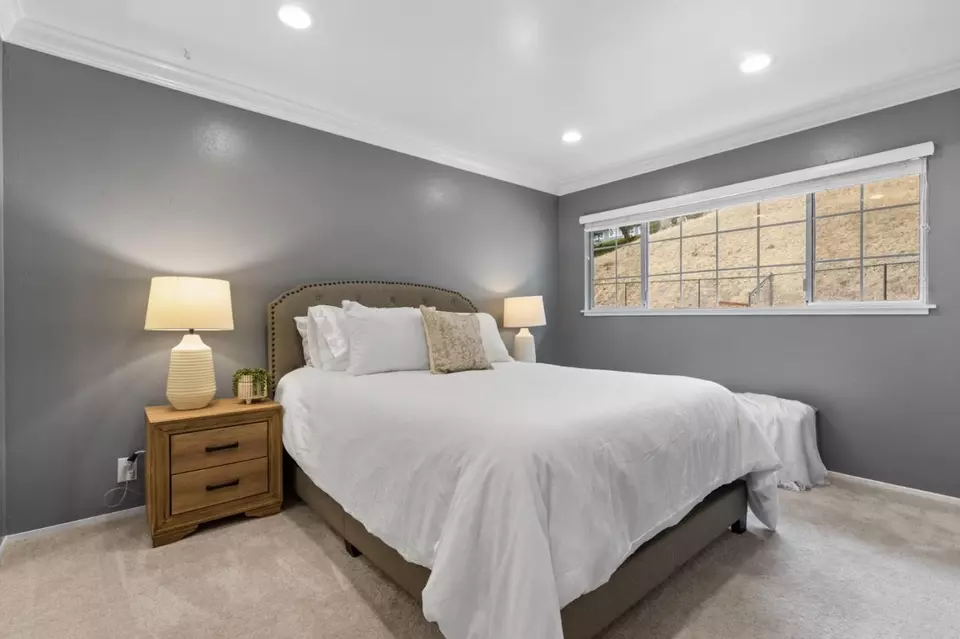 Bedroom - 1048 Banyan Way, Pacifica, CA 94044 photo 1 of 5