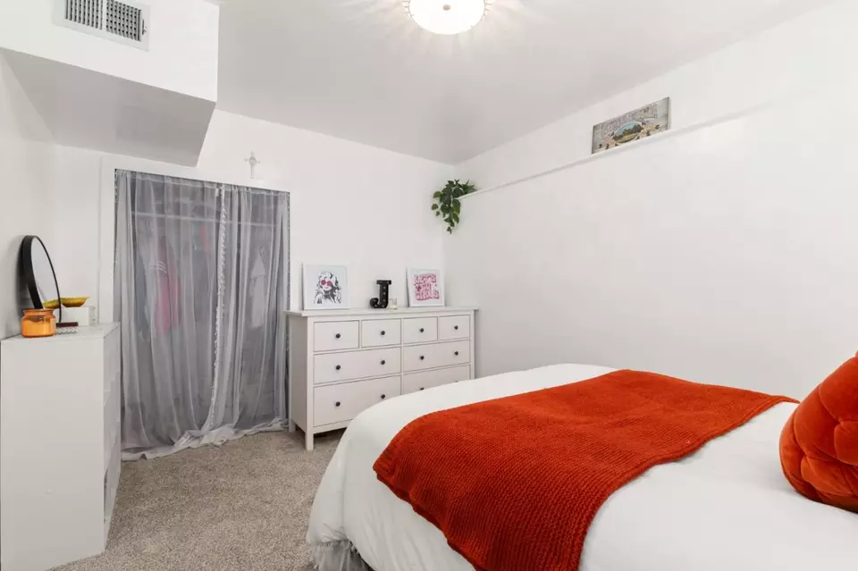 Bedroom - 1048 Banyan Way, Pacifica, CA 94044 photo 5 of 5
