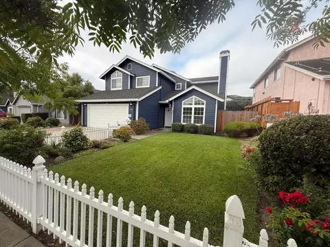 794 Danbury St, Salinas, CA 93906 photo 3