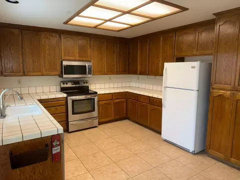 794 Danbury St, Salinas, CA 93906 photo 8