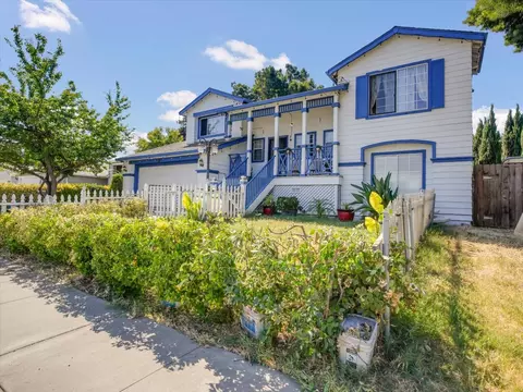 1220 E Shawn Ct, Lathrop, CA 95330