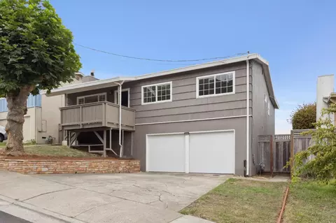812 Burns Ct, Pacifica, CA 94044