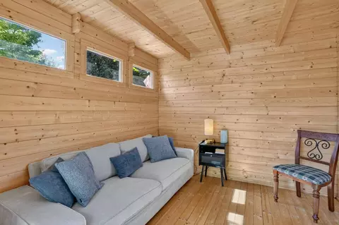 Living - 1412 Lassen St, Vallejo, CA 94591 photo 3 of 3