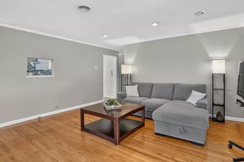 Living - 1412 Lassen St, Vallejo, CA 94591 photo 1 of 3