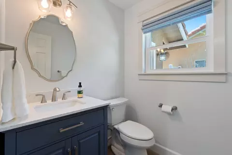 Bath - 911 Saint Ann Dr, Paso Robles, CA 93446 photo 1 of 4