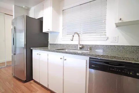 110 E Middlefield Rd C, Mountain View, CA 94043 photo 16