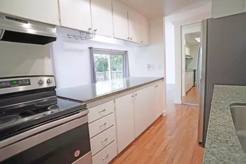 110 E Middlefield Rd C, Mountain View, CA 94043 photo 17