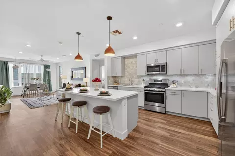 5925 Charlotte Dr 408, San Jose, CA 95123