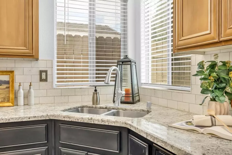 Kitchen - 804 Berry Creek Dr, Rocklin, CA 95765 photo 2 of 2