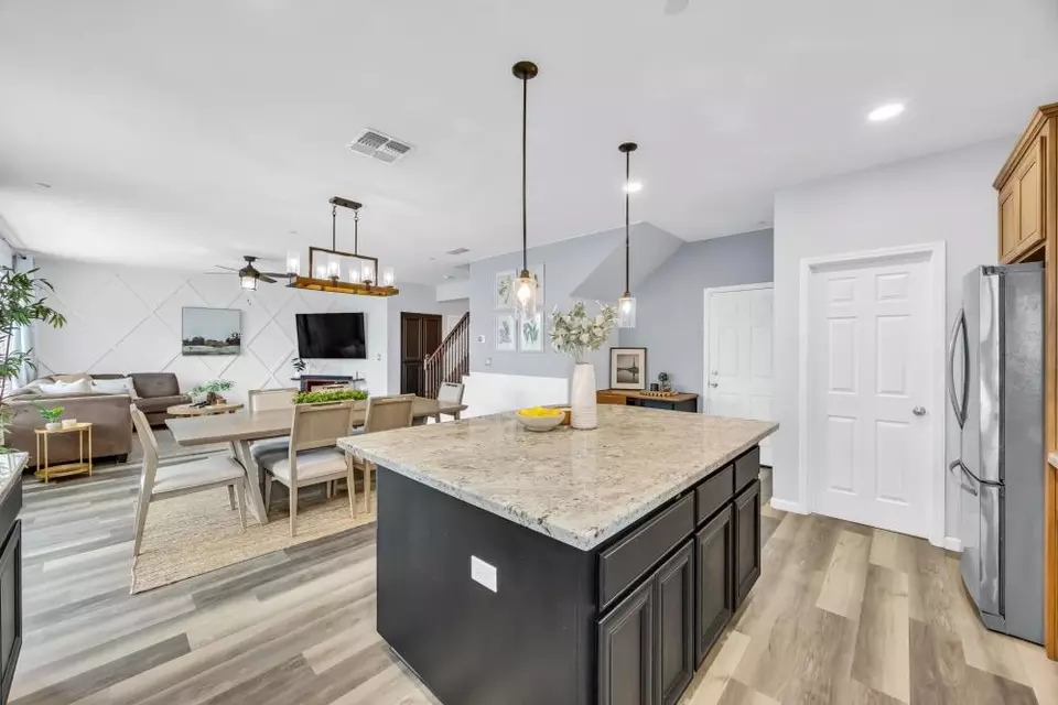 Entry Way - 804 Berry Creek Dr, Rocklin, CA 95765 photo 2 of 5