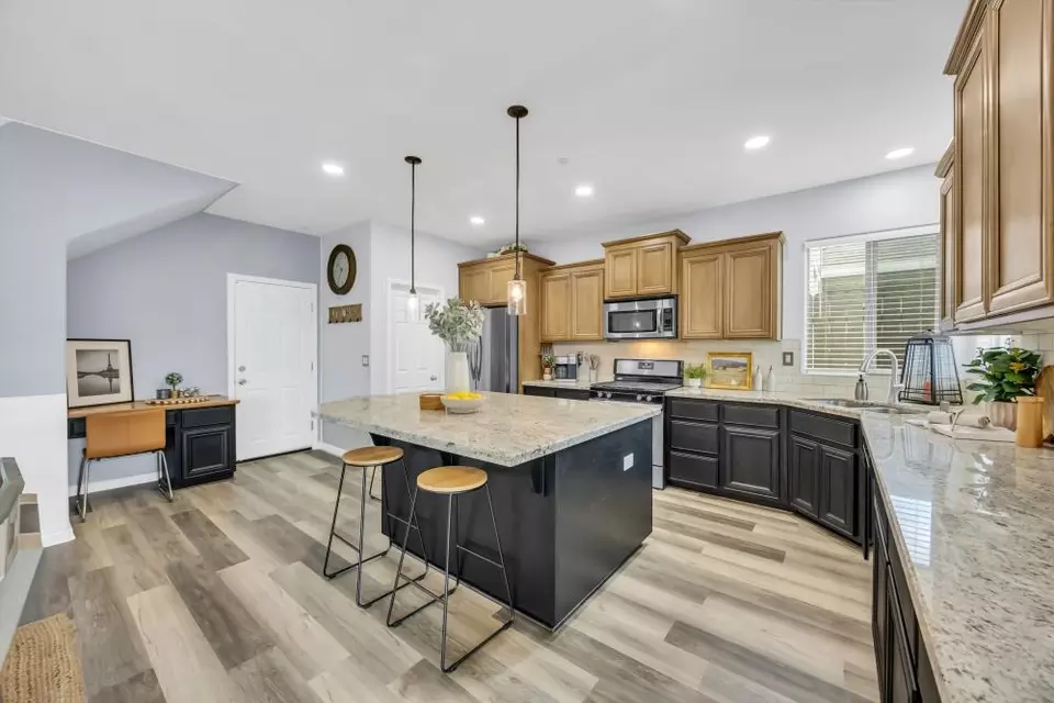 Kitchen - 804 Berry Creek Dr, Rocklin, CA 95765 photo 1 of 2