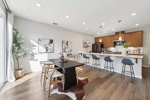 621 Clover Cir, Milpitas, CA 95035
