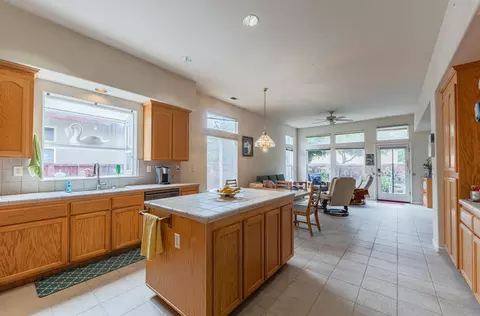822 Castleton St, Salinas, CA 93906 photo 14