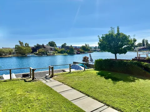 814 Byrd Ln, Foster City, CA 94404