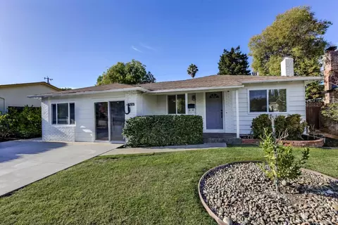 7433 Rollingdell Dr, Cupertino, CA 95014