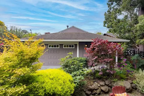 1047 Acacia St, Montara, CA 94037