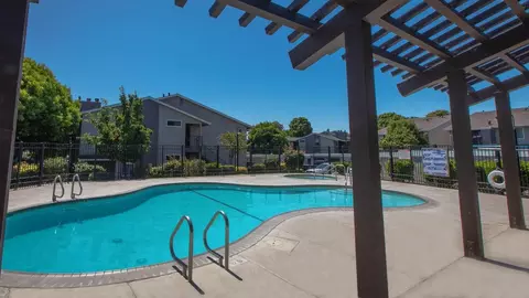 417 Tyler Pl I, Salinas, CA 93906 photo 3