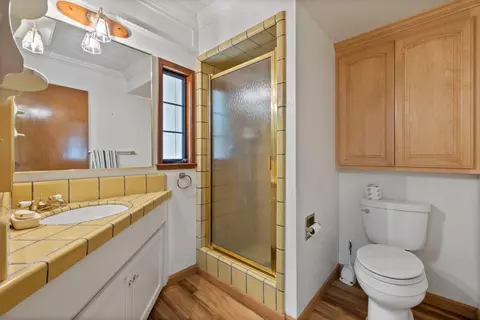 Bath - 7415 Hihn Rd, Ben Lomond, CA 95005 photo 1 of 3