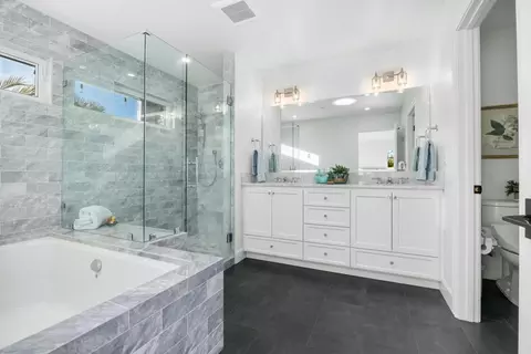 Bath - 124 Lagunitas Ct, Aptos, CA 95003 photo 1 of 13