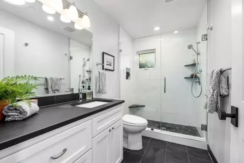 Bath - 124 Lagunitas Ct, Aptos, CA 95003 photo 5 of 13