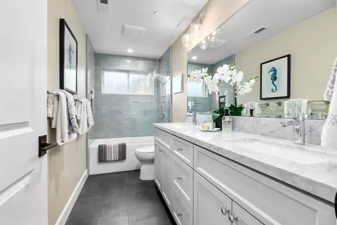 Bath - 124 Lagunitas Ct, Aptos, CA 95003 photo 11 of 13