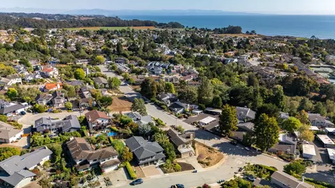 View/Area - 124 Lagunitas Ct, Aptos, CA 95003 photo 6 of 12