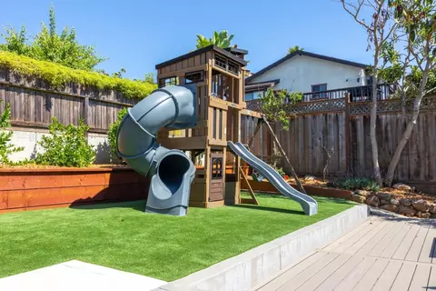Exterior - 124 Lagunitas Ct, Aptos, CA 95003 photo 13 of 28