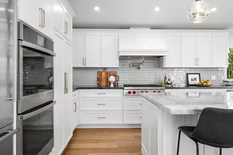 Kitchen - 124 Lagunitas Ct, Aptos, CA 95003 photo 6 of 8