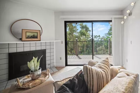 250 Forest Ridge Rd 45, Monterey, CA 93940