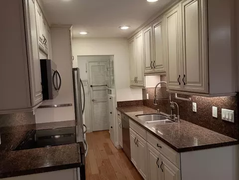 Kitchen - 1514 Dolphin Dr 1514, Aptos, CA 95003 photo 1 of 2