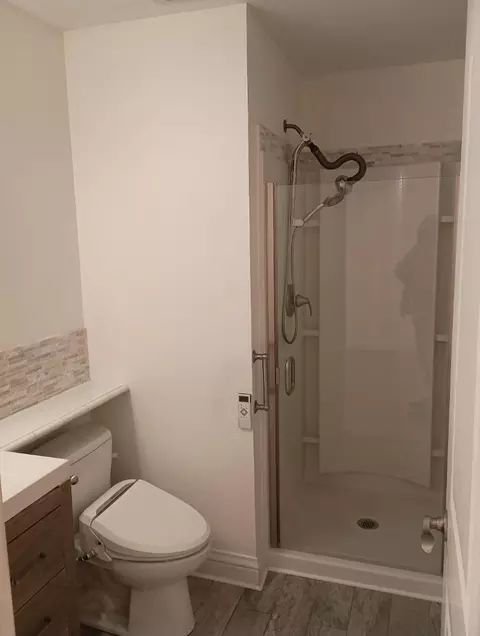 Bath - 1514 Dolphin Dr 1514, Aptos, CA 95003 photo 1 of 1