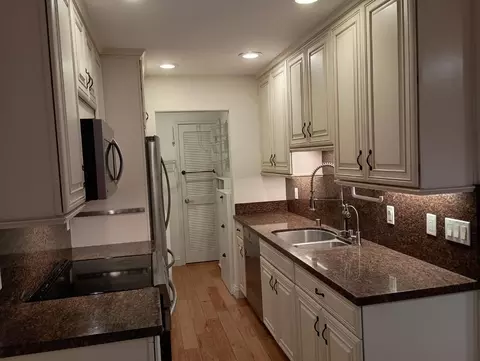 Kitchen - 1514 Dolphin Dr 1514, Aptos, CA 95003 photo 1 of 2