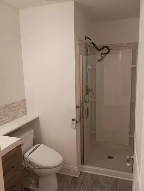 Bath - 1514 Dolphin Dr 1514, Aptos, CA 95003 photo 1 of 1