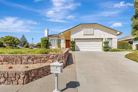37 Bruces Ct, Hollister, CA 95023