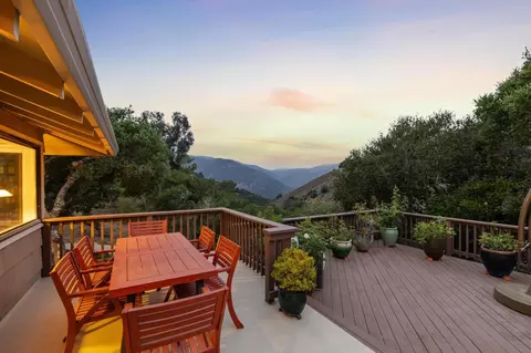 760 Country Club Dr, Carmel Valley, CA 93924