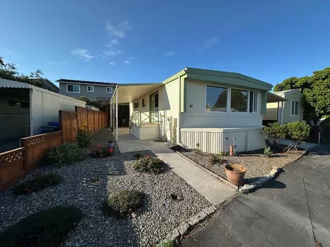 220 Mar Vista Apt 41 Dr 41, Aptos, CA 95003