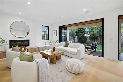 852 La Para Ave, Palo Alto, CA 94306