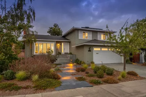 831 Schooner St, Foster City, CA 94404
