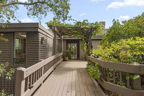 11 Hawk Vw, Portola Valley, CA 94028
