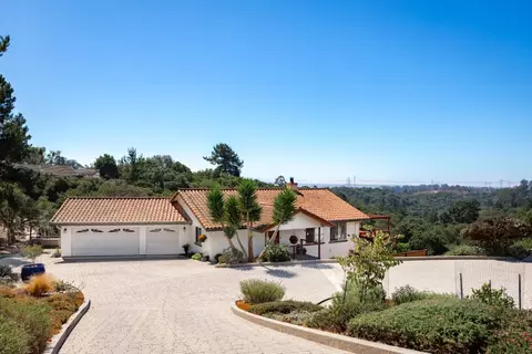 18530 Berta Ridge Pl, Salinas, CA 93907