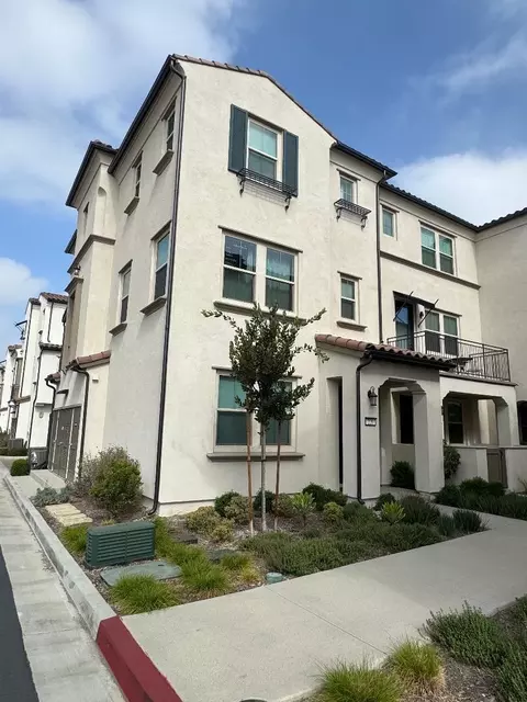 220 Babson Ct, Claremont, CA 91711