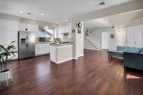18396 Mill Ct, Saratoga, CA 95070