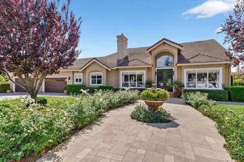 12315 Harding Ave, San Martin, CA 95046