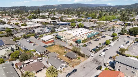 719 Darwin St, Santa Cruz, CA 95062