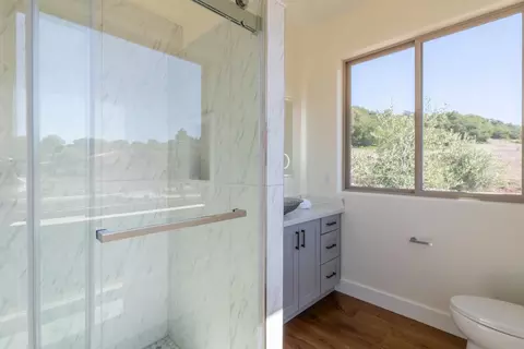 Bath - 9020 Hidden Canyon Rd, Salinas, CA 93907 photo 3 of 12