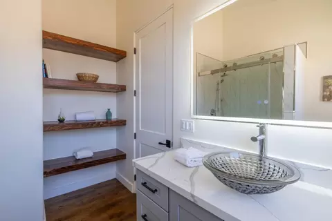 Bath - 9020 Hidden Canyon Rd, Salinas, CA 93907 photo 1 of 12